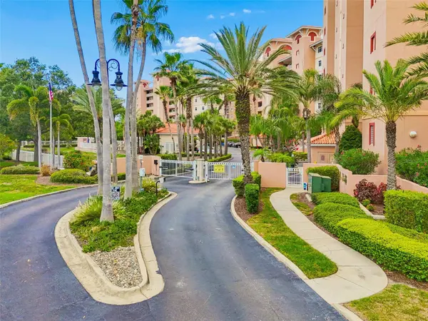 12033 GANDY BLVD N #151, St Petersburg, FL 33702