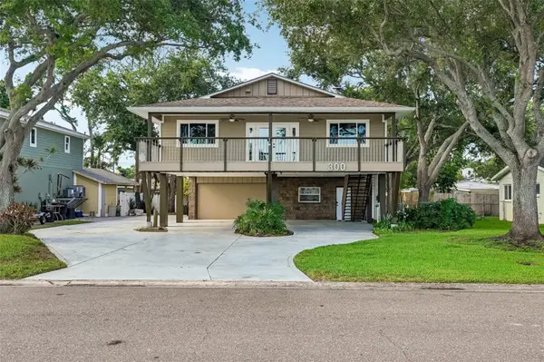 300 90TH AVE NE, St Petersburg, FL 33702