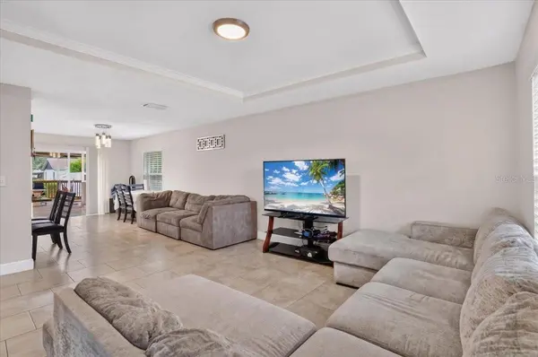 1607 E LINEBAUGH AVE, Tampa, FL 33612