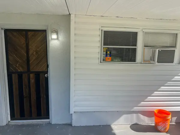 20456 SE 140TH ST, Umatilla, FL 32784