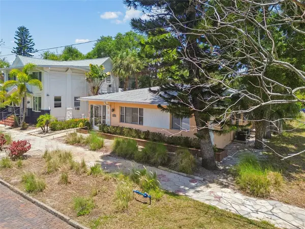 247 6TH AVE N, St Petersburg, FL 33701