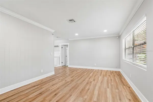 1555 MAGNOLIA DR, Clearwater, FL 33756