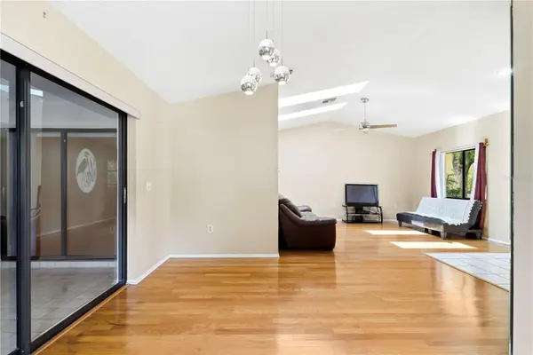 8160 STURBRIDGE CT #8160, Weeki Wachee, FL 34613