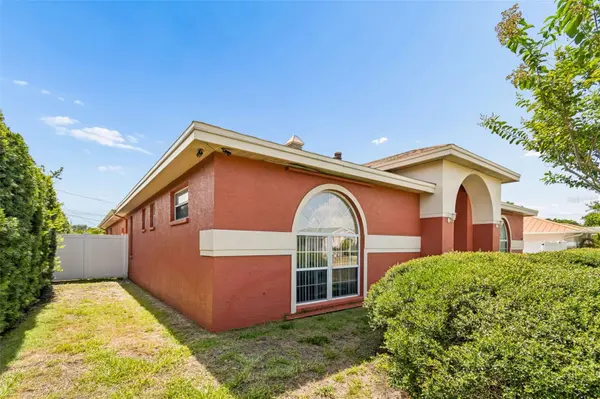 7791 CARVER CT, Seminole, FL 33772