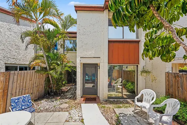 2095 SUNSET POINT RD #1904, Clearwater, FL 33765