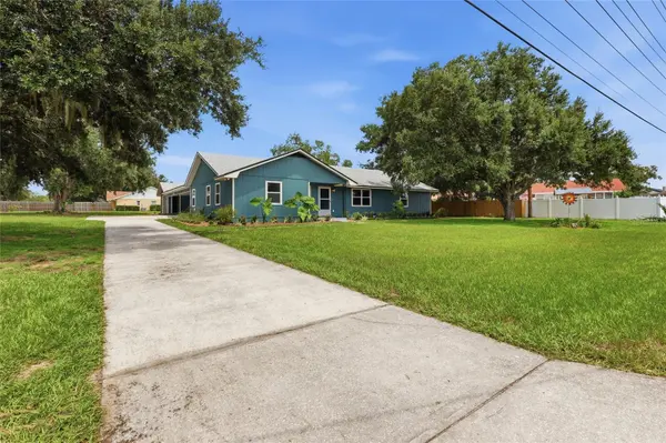 6028 YARBOROUGH LN, Lakeland, FL 33812