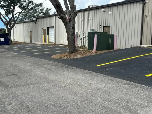 1727 E BUSCH BLVD, Tampa, FL 33612