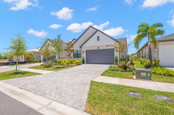 5828 WINDBREAK CT, Apollo Beach, FL 33572