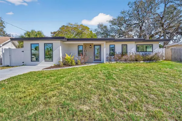 203 DRIFTWOOD DR W, Palm Harbor, FL 34683
