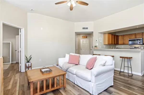 5125 PALM SPRINGS BLVD #1204, Tampa, FL 33647