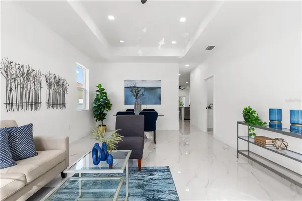 8314 N PADDOCK AVE, Tampa, FL 33614