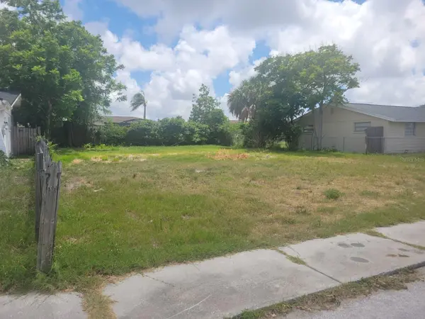 7404 INGLESIDE DR, Port Richey, FL 34668