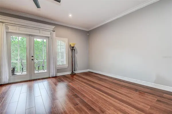 256 VALENCIA CIR, St Petersburg, FL 33716