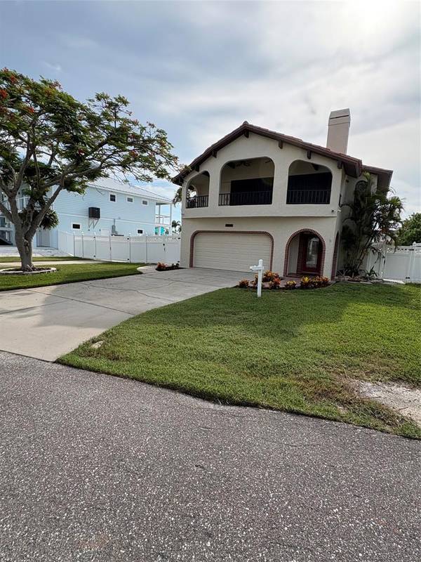 15810 REDINGTON DR, Redington Beach, FL, 33708 photo 3