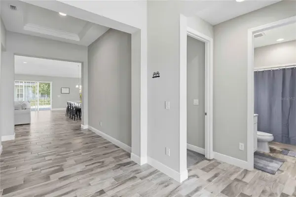 7526 PARADISO DR, Apollo Beach, FL 33572