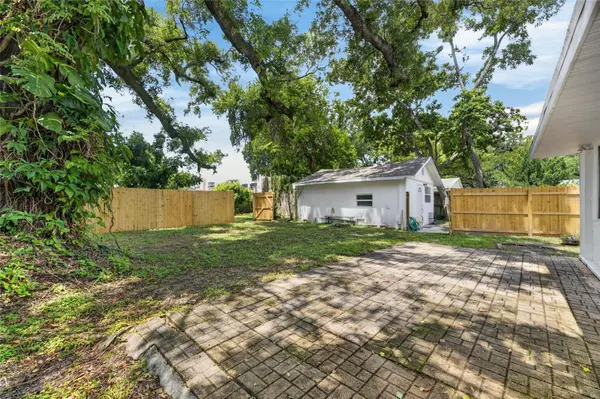 1005 E FLORA ST, Tampa, FL 33604