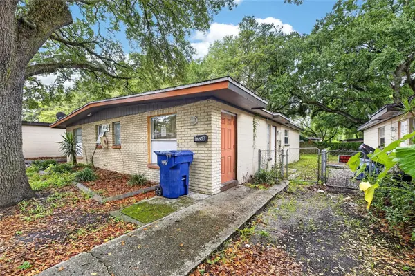 8726 & 8728 N 48TH ST, Tampa, FL 33617