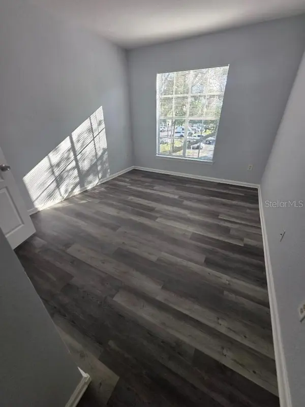 9401 CRESCENT LOOP CIR #203, Tampa, FL 33619