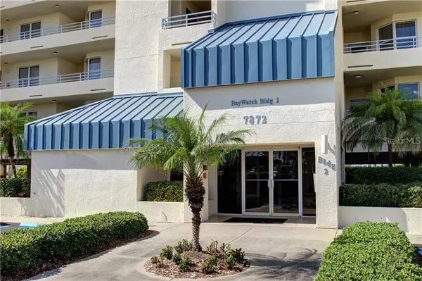 7872 SAILBOAT KEY BLVD S #PH602, South Pasadena, FL 33707