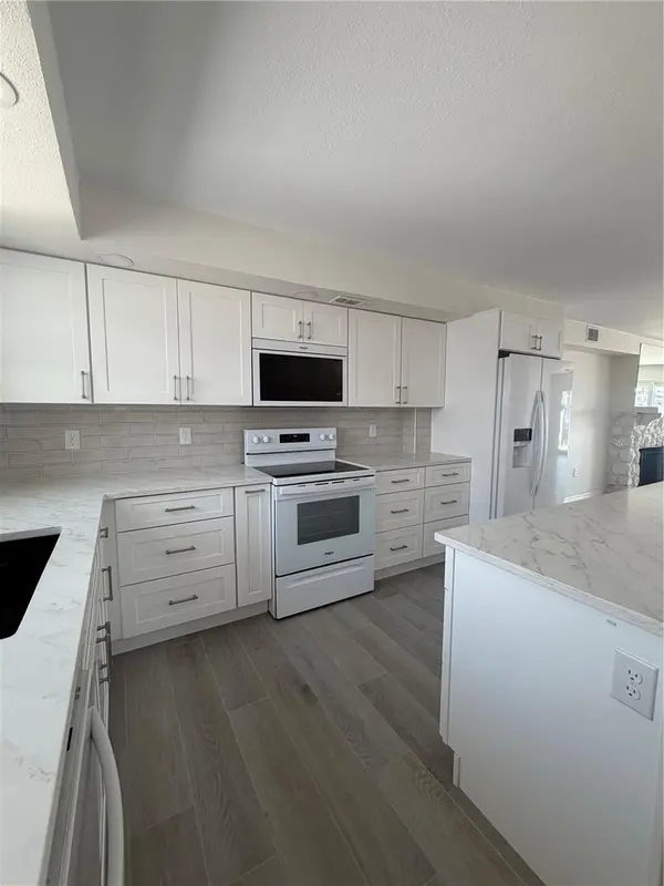 716 BAYWAY BLVD #6, Clearwater Beach, FL 33767