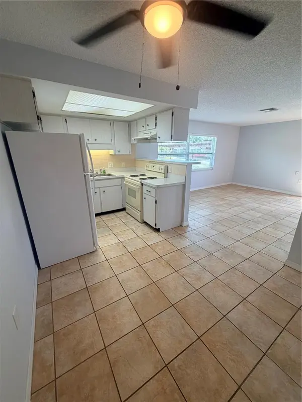 6050 CHESHAM DR #5, New Port Richey, FL 34653
