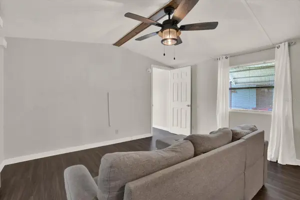 34421 COUNTRYSIDE DR, Wesley Chapel, FL 33543