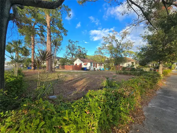 237 50TH AVE N, St Petersburg, FL 33703