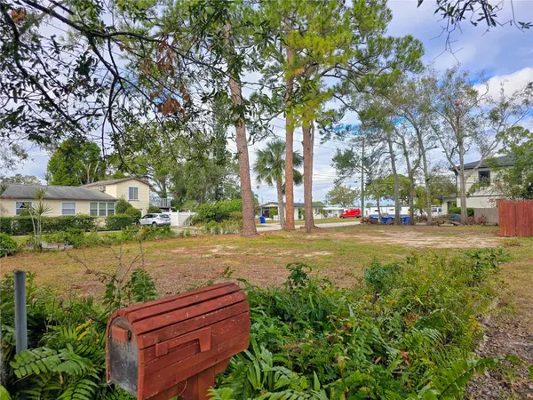 237 50TH AVE N, St Petersburg, FL 33703