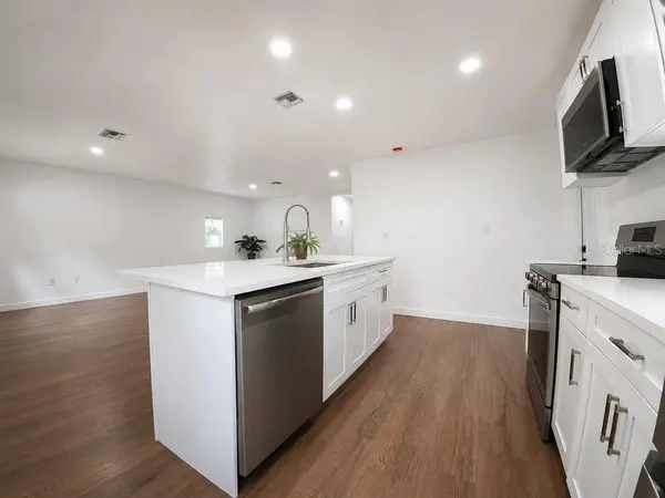9212 N BROOKS ST, Tampa, FL 33612