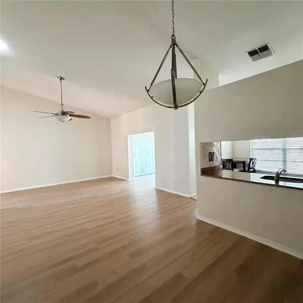 3409 HILL MOOR DR, Palm Harbor, FL 34685