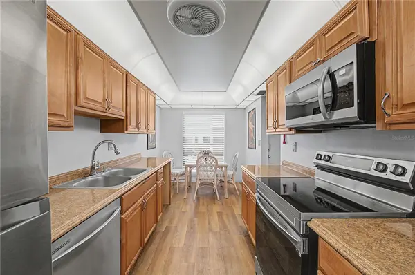 3300 COVE CAY DR #7D, Clearwater, FL 33760