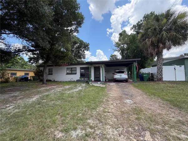 10111 N OLA AVE, Tampa, FL 33612