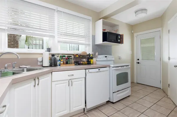540 11TH AVE N, St Petersburg, FL 33701