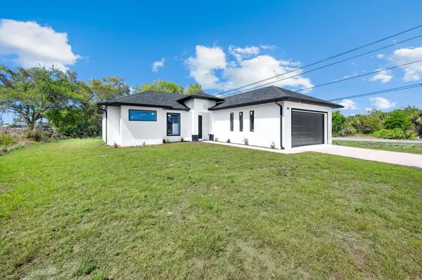 100 PARISH DR, Lehigh Acres, FL 33974