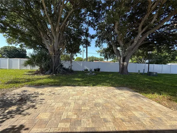 5420 PALM CREST CT N, Pinellas Park, FL 33782