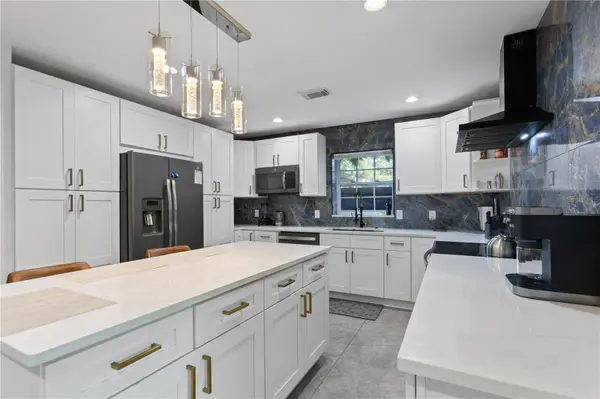 6822 S WALL ST, Tampa, FL 33616