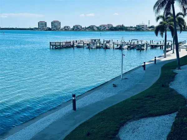 5200 BRITTANY DR S #204, St Petersburg, FL 33715