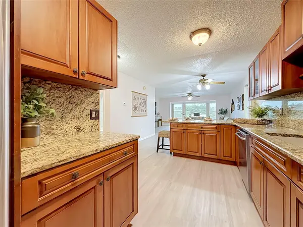 1900 68TH ST N #301, St Petersburg, FL 33710
