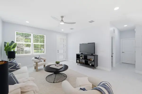 8119 N DAKOTA AVE, Tampa, FL 33604