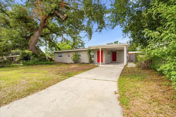 7506 CORAL VINE LN, Tampa, FL 33619