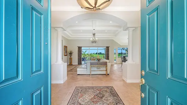 225 PESARO DR, North Venice, FL 34275