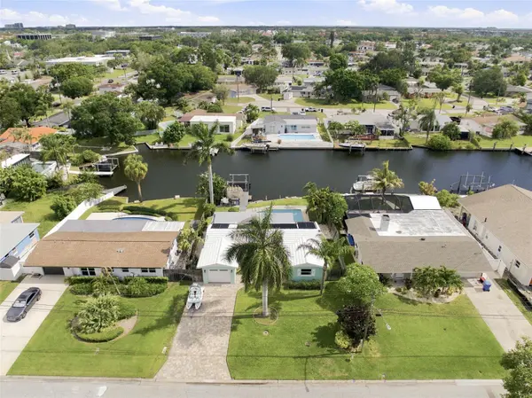 101 92ND AVE N, St Petersburg, FL 33702