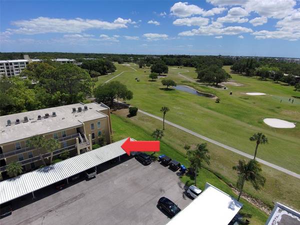225 COUNTRY CLUB DR #D142, Largo, FL 33771