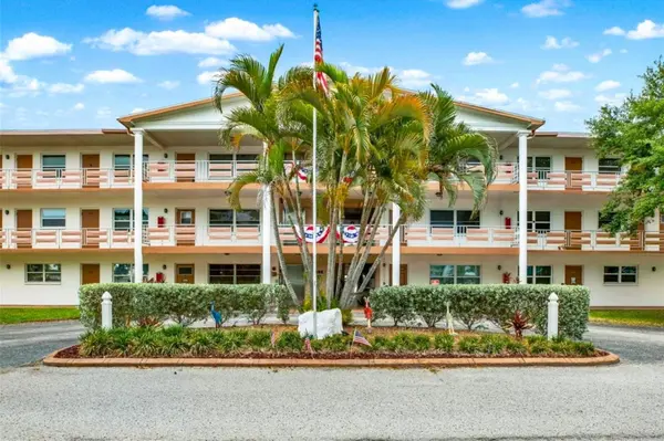 6015 19TH ST N #302, St Petersburg, FL 33714