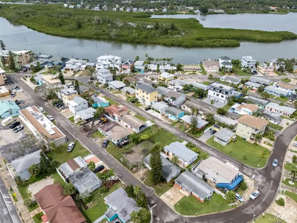 2ND ST E, Redington Shores, FL 33708