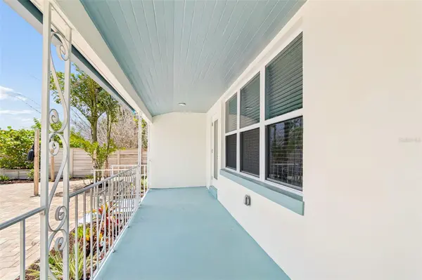 8125 BAYSHORE DR, Treasure Island, FL 33706
