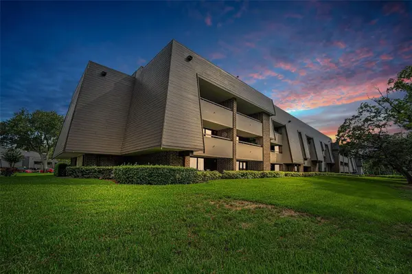 36750 US HIGHWAY 19 N #20-209, Palm Harbor, FL 34684