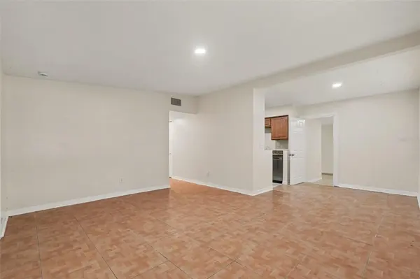 1503 W LINEBAUGH AVE, Tampa, FL 33612