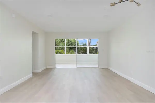 1225 58TH ST N #203A, St Petersburg, FL 33710