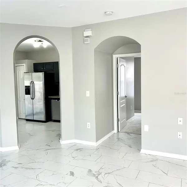 504 MAPLE POINTE DR, Seffner, FL 33584